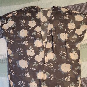 Maurices Floral Open-Front Kimono in Cream and Green